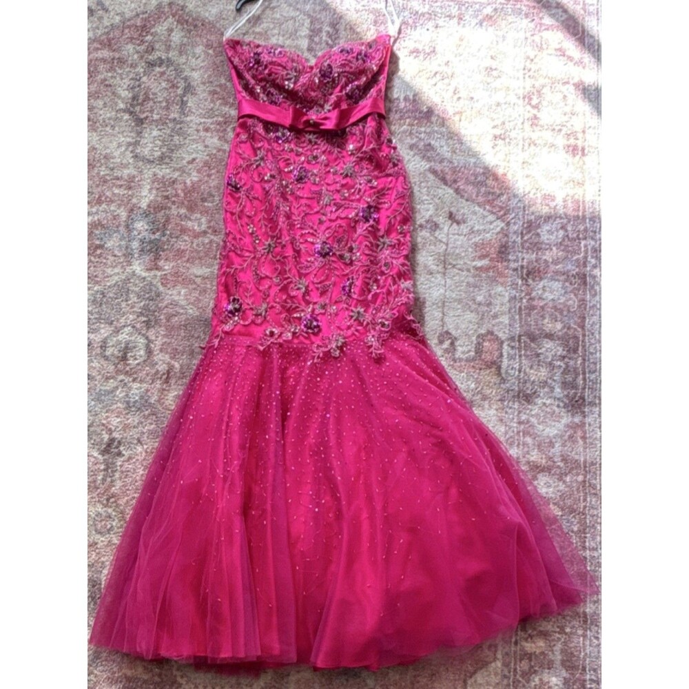 Tiffany Designs Pink Beaded Floral Mermaid Gown Strapless Sweetheart Size 8 prom